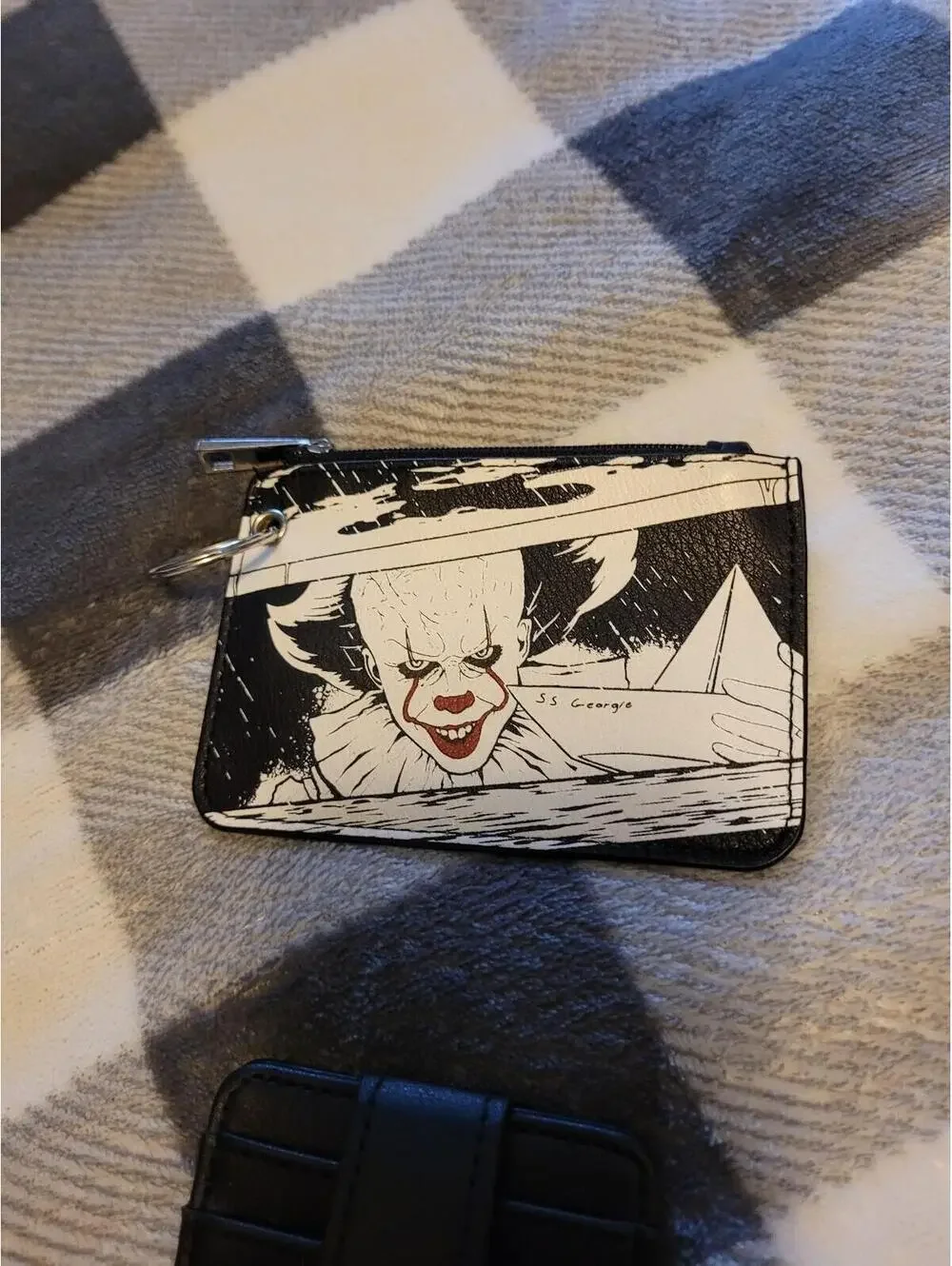 Nice IT Chapter 2 Ladies Backpack With Accessories.